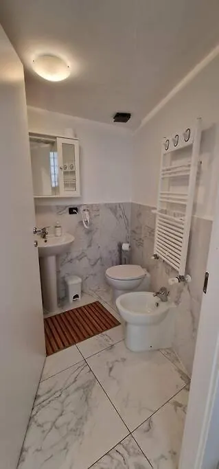 Residence Jolly ميلان بيت ضيافة